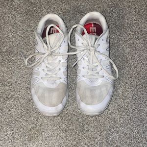 varsity brand cheer shoes size 5.5